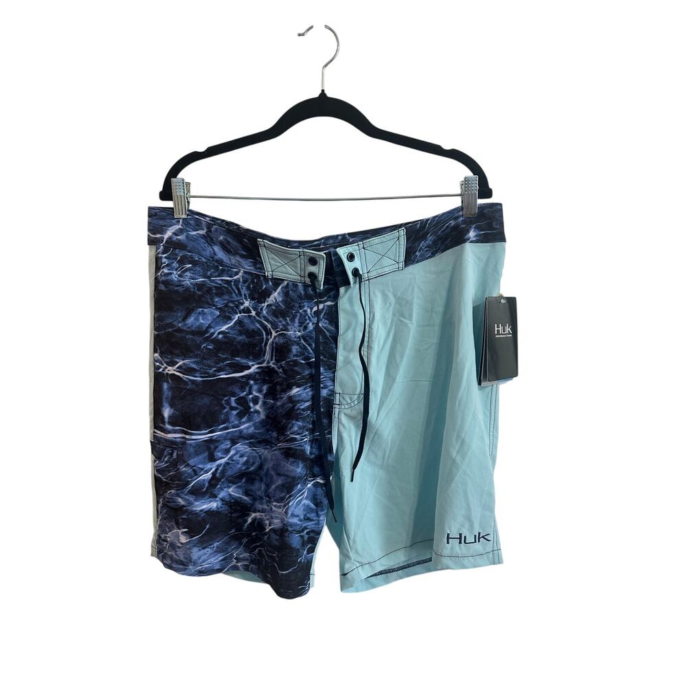 HUK NWT Huk Elements Board Shorts Sz 36 Blue Ocean Print Fishing Swimming